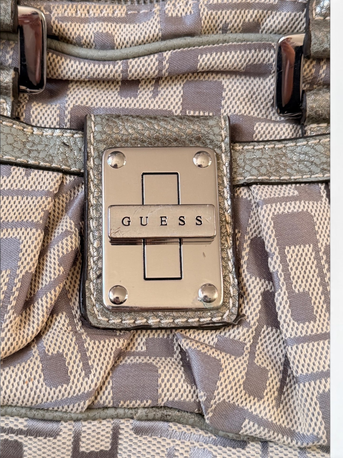 Vintage Guess Mini Handtasche Grau Beige Y2K