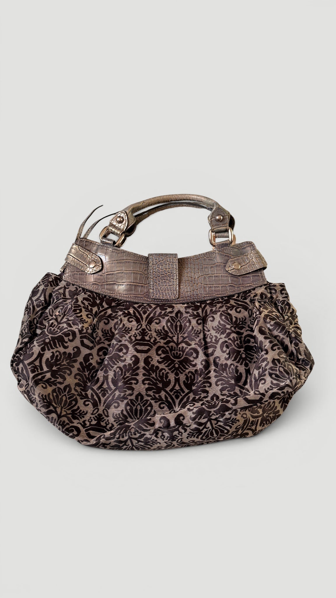 Vintage Guess Handtasche mit Jacquard-Muster von hinten