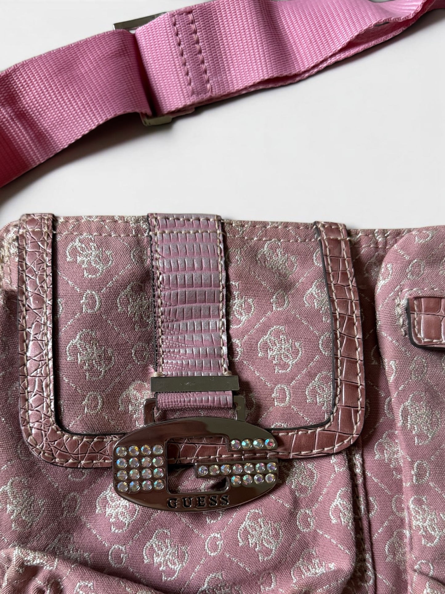 Vintage Guess Y2K Monogram Bauchtasche