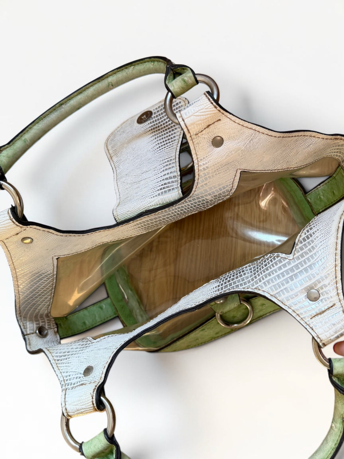 Vintage Guess transparente Handtasche mit mintgrünen Details, grossem silberfarbenem G-Logo und Y2K-Design