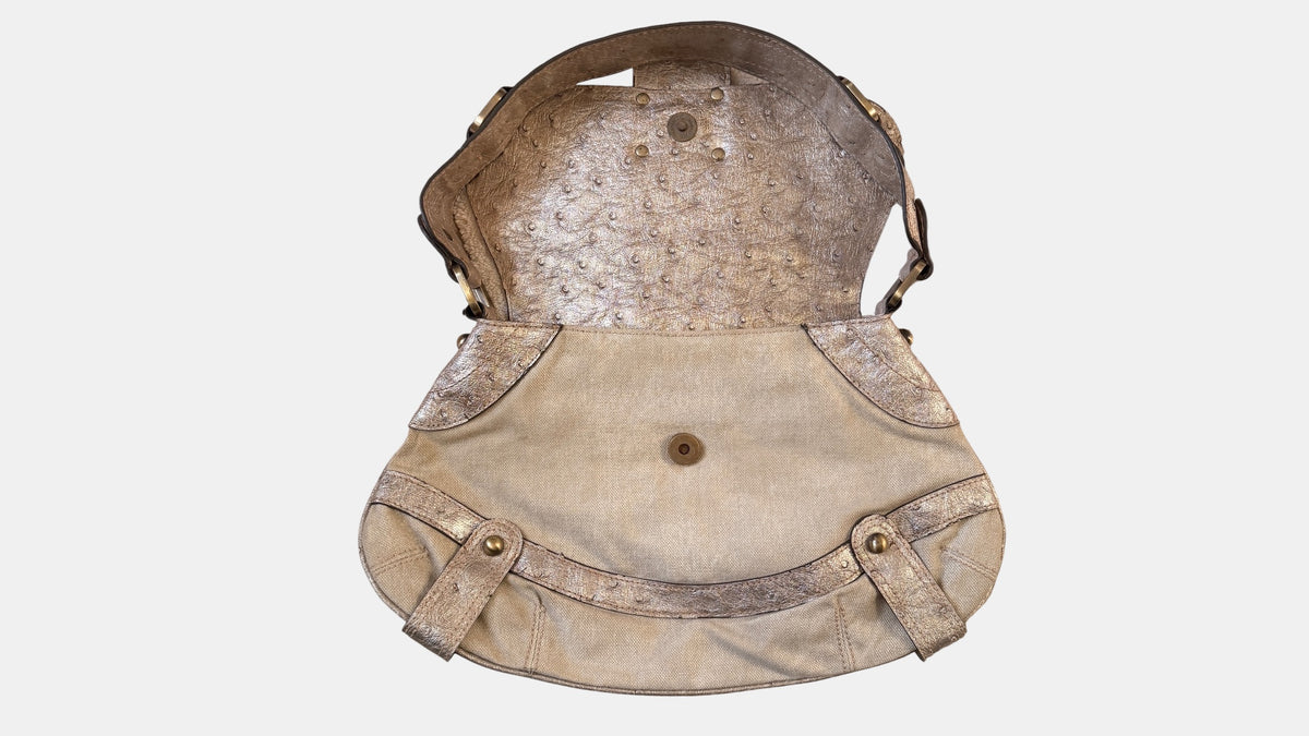 Vintage Guess Schultertasche in Beige mit gold- und roségoldfarbenen Metallic-Details und grossem Guess-Logo