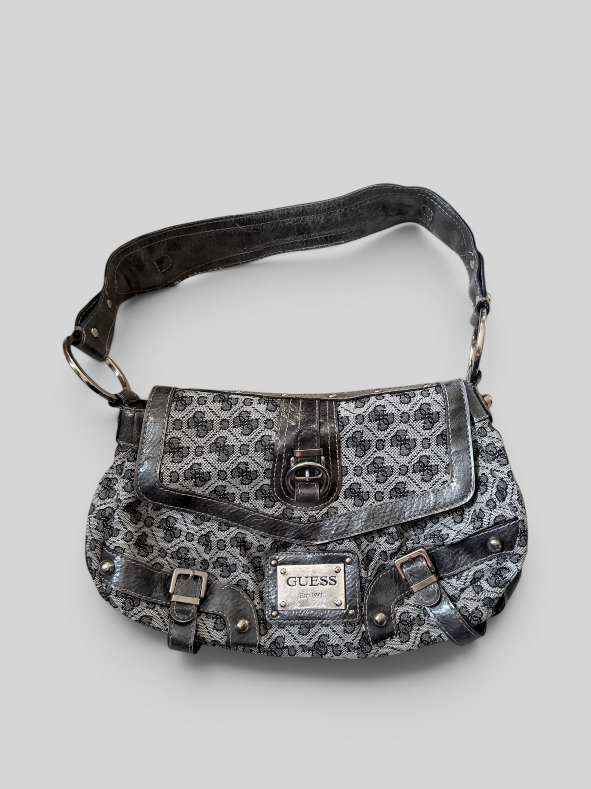 Vintage Guess Monogram Shoulder Bag Grau & Schwarz